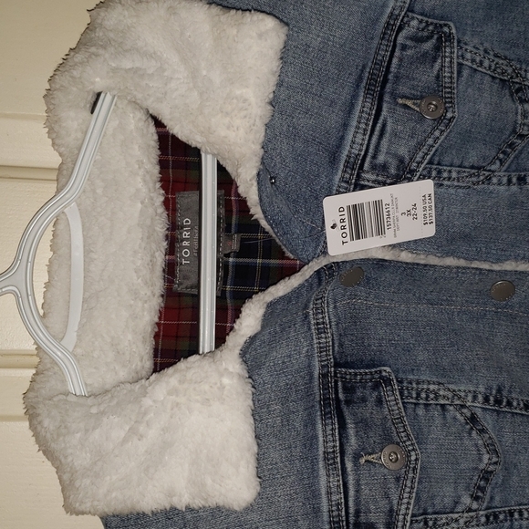 NWT Denim Jacket Sherpa Collar & Plaid Lined - Picture 11 of 16